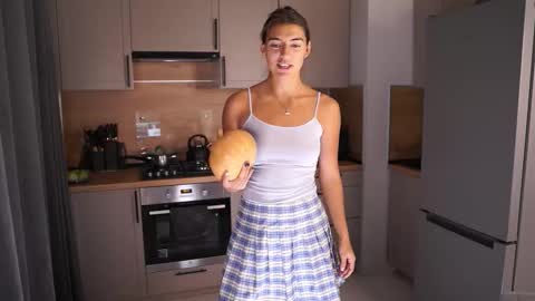 Snapshot of lynn_jackson chatting on October 26, 2025, 6:30 am LYNN online show from October 26, 2025, 6:30 am