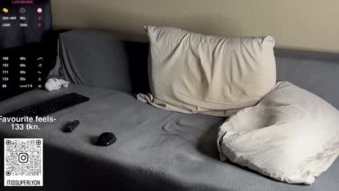 Snapshot of lyon_power_ chatting on January 21, 2025, 7:04 am Dani online show from January 21, 2025, 7:04 am