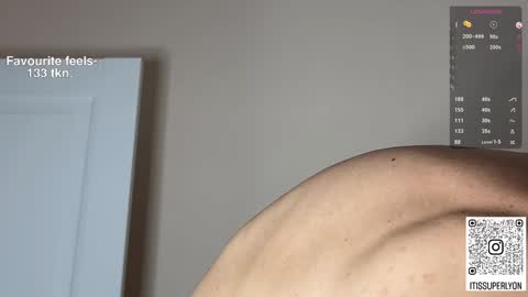 Snapshot of lyon_power_ chatting on February 7, 2025, 10:50 am Dani online show from February 7, 2025, 10:50 am