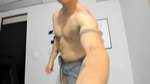 Snapshot of lyonel15 chatting on March 8, 2025, 5:43 pm Lyonel online show from March 8, 2025, 5:43 pm