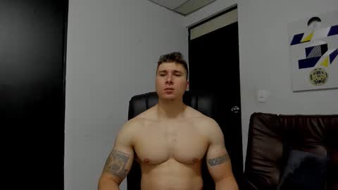 Snapshot of lyonel15 chatting on October 18, 2025, 6:19 pm Lyonel online show from October 18, 2025, 6:19 pm