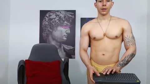 Snapshot of lysan_corv chatting on November 5, 2025, 5:46 pm Lysan online show from November 5, 2025, 5:46 pm