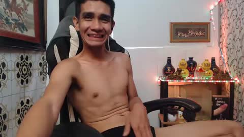 Snapshot of lyubovmoya3 chatting on December 27, 2024, 6:03 am SWEETPINOY online show from December 27, 2024, 6:03 am