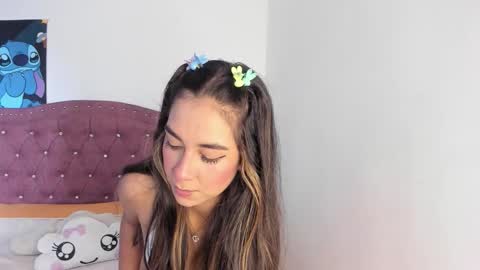 Lizzy smith  online show from December 15, 2025, 9:08 pm