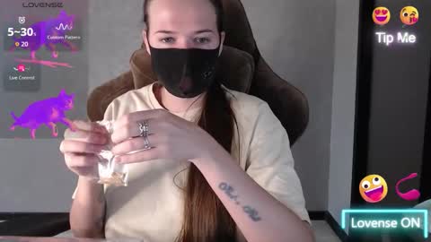 Snapshot of m00n8kiki chatting on September 10, 2025, 8:03 am Ksu online show from September 10, 2025, 8:03 am