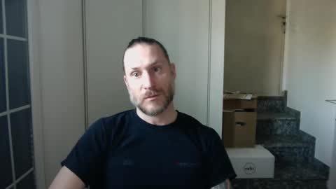 m4rduk online show from February 6, 2025, 2:26 pm