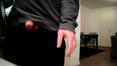 Snapshot of m_daan1969 chatting on February 12, 2025, 8:07 pm m_daan1969 online show from February 12, 2025, 8:07 pm