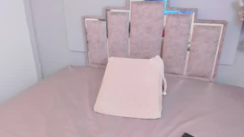 Snapshot of maaracooper chatting on February 25, 2025, 3:52 am Maraacooper online show from February 25, 2025, 3:52 am