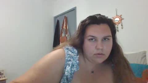 Snapshot of macca_105 chatting on November 8, 2025, 2:01 am macca_105 online show from November 8, 2025, 2:01 am