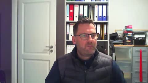 Snapshot of macfly67 chatting on December 20, 2024, 4:14 pm macfly67 online show from December 20, 2024, 4:14 pm