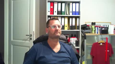 Snapshot of macfly67 chatting on February 7, 2025, 10:52 pm macfly67 online show from February 7, 2025, 10:52 pm