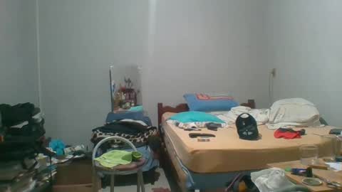 Snapshot of machoalex chatting on January 1, 2025, 8:35 am MACHOLIVRE online show from January 1, 2025, 8:35 am