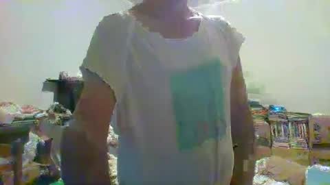Snapshot of machoalex chatting on October 5, 2025, 3:38 am MACHOLIVRE online show from October 5, 2025, 3:38 am
