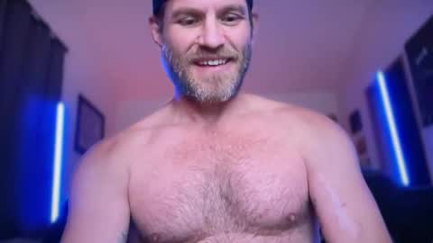 MackinCaliAllDay online show from October 16, 2025, 3:40 am