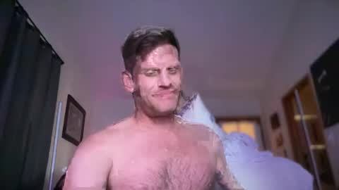 MackinCaliAllDay online show from October 27, 2025, 10:14 pm