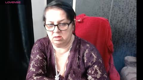 Snapshot of madam_sanjanne chatting on December 11, 2024, 6:14 am Madam Sanjanne online show from December 11, 2024, 6:14 am