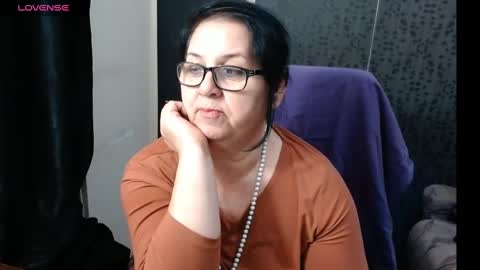 Snapshot of madam_sanjanne chatting on January 17, 2025, 1:57 am Madam Sanjanne online show from January 17, 2025, 1:57 am