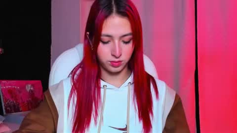 Snapshot of madame_lilith chatting on February 19, 2025, 11:06 am madame lilith online show from February 19, 2025, 11:06 am