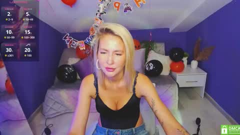 Snapshot of madammilly chatting on October 24, 2025, 6:43 am Evelyn online show from October 24, 2025, 6:43 am