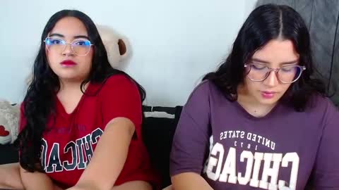 Snapshot of maddie_and_chelsea_ chatting on January 12, 2025, 4:21 am Maddie and Chelsea online show from January 12, 2025, 4:21 am