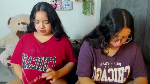 Snapshot of maddie_and_chelsea_ chatting on October 10, 2025, 8:13 am Maddie and Chelsea online show from October 10, 2025, 8:13 am