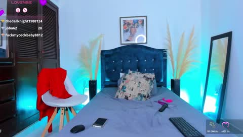 Snapshot of maddie_swift chatting on February 22, 2025, 10:52 pm Maddie online show from February 22, 2025, 10:52 pm