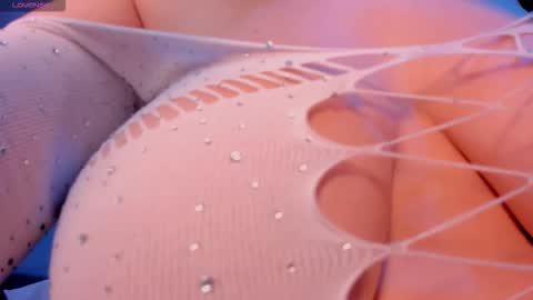 Snapshot of maddisonlowe chatting on November 6, 2025, 4:24 am Maddison online show from November 6, 2025, 4:24 am