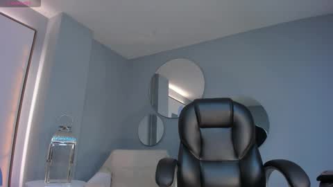 Snapshot of maddisonlowe chatting on November 7, 2025, 3:50 am Maddison online show from November 7, 2025, 3:50 am