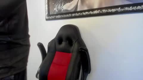 Snapshot of maddox_santana chatting on February 13, 2025, 1:19 am Maddox Santana online show from February 13, 2025, 1:19 am