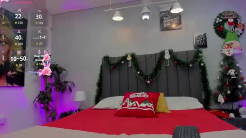 Maddy Moon  online show from December 18, 2025, 3:56 am