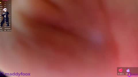 Snapshot of maddyfoox chatting on March 8, 2025, 9:40 pm Maddy Foox online show from March 8, 2025, 9:40 pm
