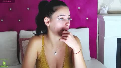 Maddy online show from September 25, 2025, 12:53 pm