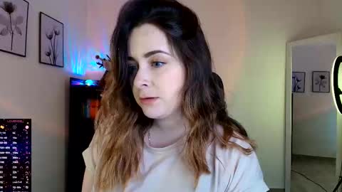 madelamee online show from December 14, 2025, 10:58 pm