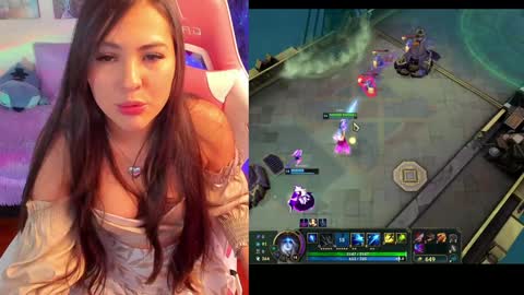 Snapshot of madeleine_shinobi chatting on December 2, 2024, 11:29 pm Emily Only Fans online show from December 2, 2024, 11:29 pm