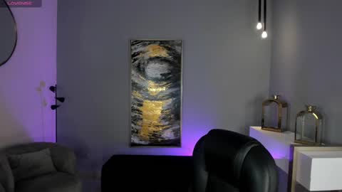 Snapshot of madelinefox_ chatting on March 2, 2025, 9:31 am Madeline online show from March 2, 2025, 9:31 am