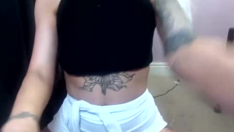 Snapshot of madelinevalentine chatting on October 15, 2025, 3:17 am madeline online show from October 15, 2025, 3:17 am