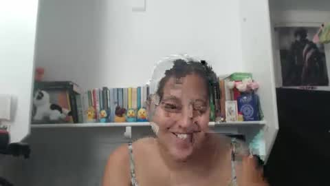 Snapshot of madfeather chatting on October 16, 2025, 9:27 pm Letty online show from October 16, 2025, 9:27 pm