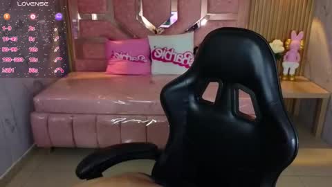 Snapshot of madhison_klain_s chatting on November 12, 2025, 9:03 pm Madhison online show from November 12, 2025, 9:03 pm