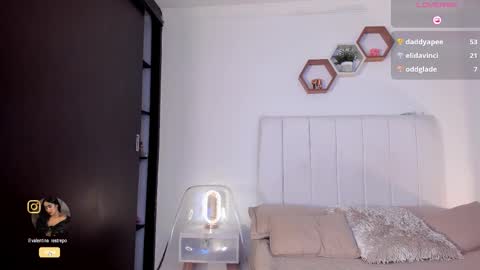 Valentina   1030   530  -  online show from September 13, 2025, 4:23 am