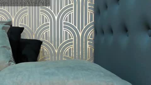 Snapshot of madison_milan chatting on January 9, 2025, 3:15 am online show from January 9, 2025, 3:15 am