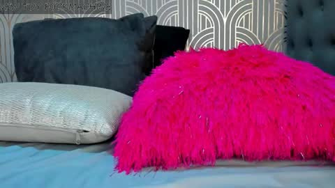 Snapshot of madison_milan chatting on January 11, 2025, 2:30 am online show from January 11, 2025, 2:30 am