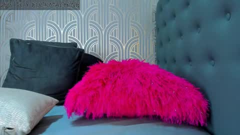 Snapshot of madison_milan chatting on January 19, 2025, 1:53 am online show from January 19, 2025, 1:53 am