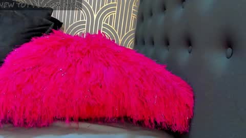 Snapshot of madison_milan chatting on January 21, 2025, 4:43 am online show from January 21, 2025, 4:43 am