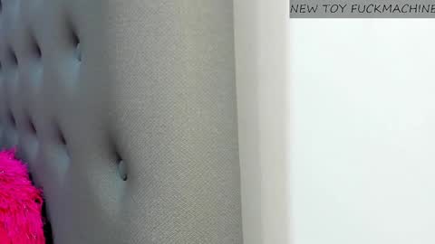 Snapshot of madison_milan chatting on March 4, 2025, 4:17 am online show from March 4, 2025, 4:17 am