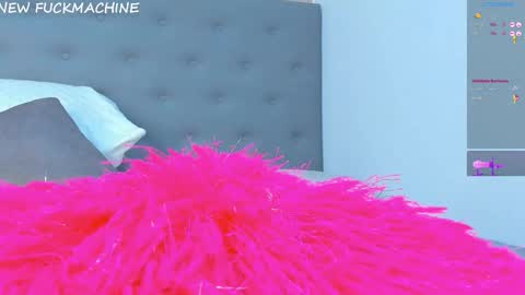 Snapshot of madison_milan chatting on November 27, 2025, 2:57 am online show from November 27, 2025, 2:57 am