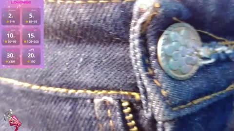 madison_oli online show from November 12, 2025, 12:05 pm