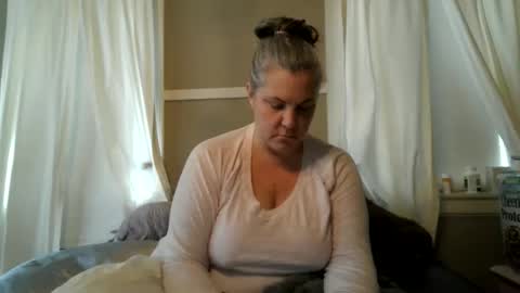 Snapshot of madisonfelicia chatting on November 22, 2025, 4:50 pm Madison online show from November 22, 2025, 4:50 pm