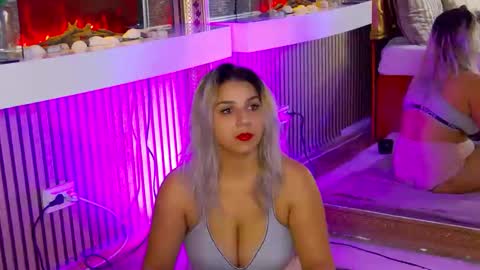 Snapshot of madisonrusso chatting on November 25, 2025, 10:48 am madisonrusso online show from November 25, 2025, 10:48 am