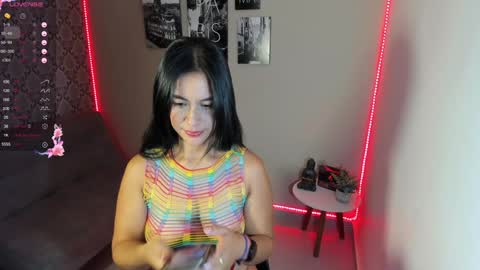 help me reach 5000 followers 3 online show from January 20, 2025, 1:07 am