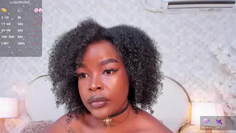 Snapshot of madissonlopez chatting on October 28, 2025, 10:12 pm Madisson Lopez online show from October 28, 2025, 10:12 pm